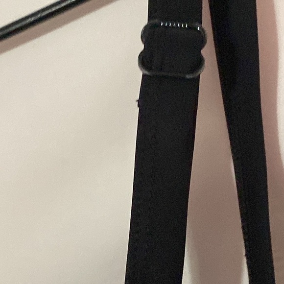 Swim by Cacique Swim Top size 42DD TRUE BUILT IN BRA Black and Blue Patterned - Picture 6 of 10